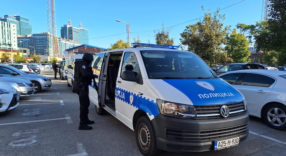 policija sprovodjenje.webp